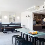 Hotel Amiens 2*