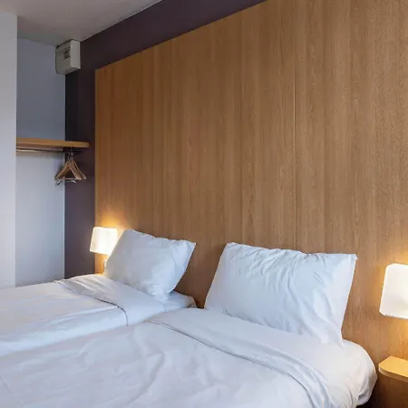 Hotel Amiens 2*