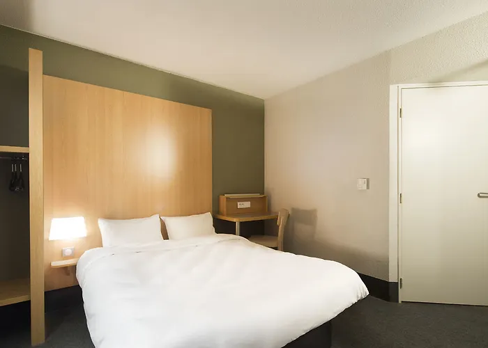 ホテル Amiens ロンゴー